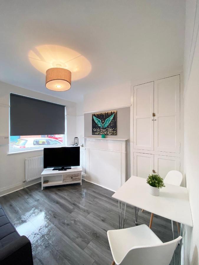 The Baltic Townhouses By Serviced Living Liverpool Bagian luar foto