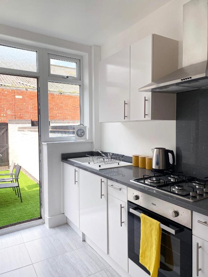 The Baltic Townhouses By Serviced Living Liverpool Bagian luar foto